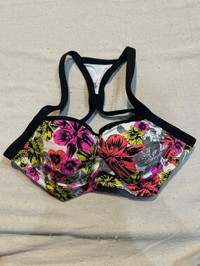 Victoria's Secret VSX Sport Floral Pattern Sports Bra 34C